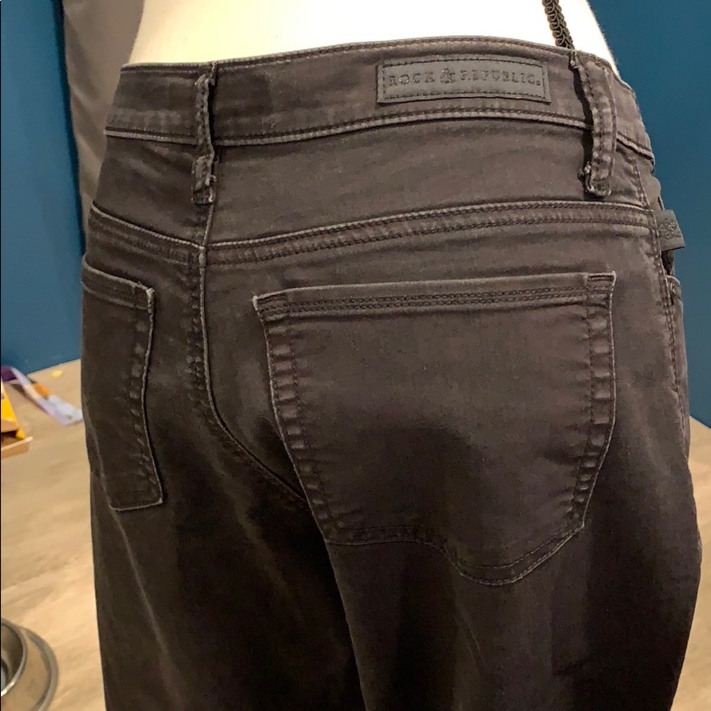 Rock & Republic Size 10 Black Denim Skinny Jeans